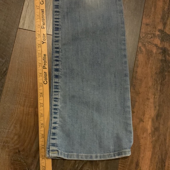 True Religion Flare Jean - Picture 4 of 8